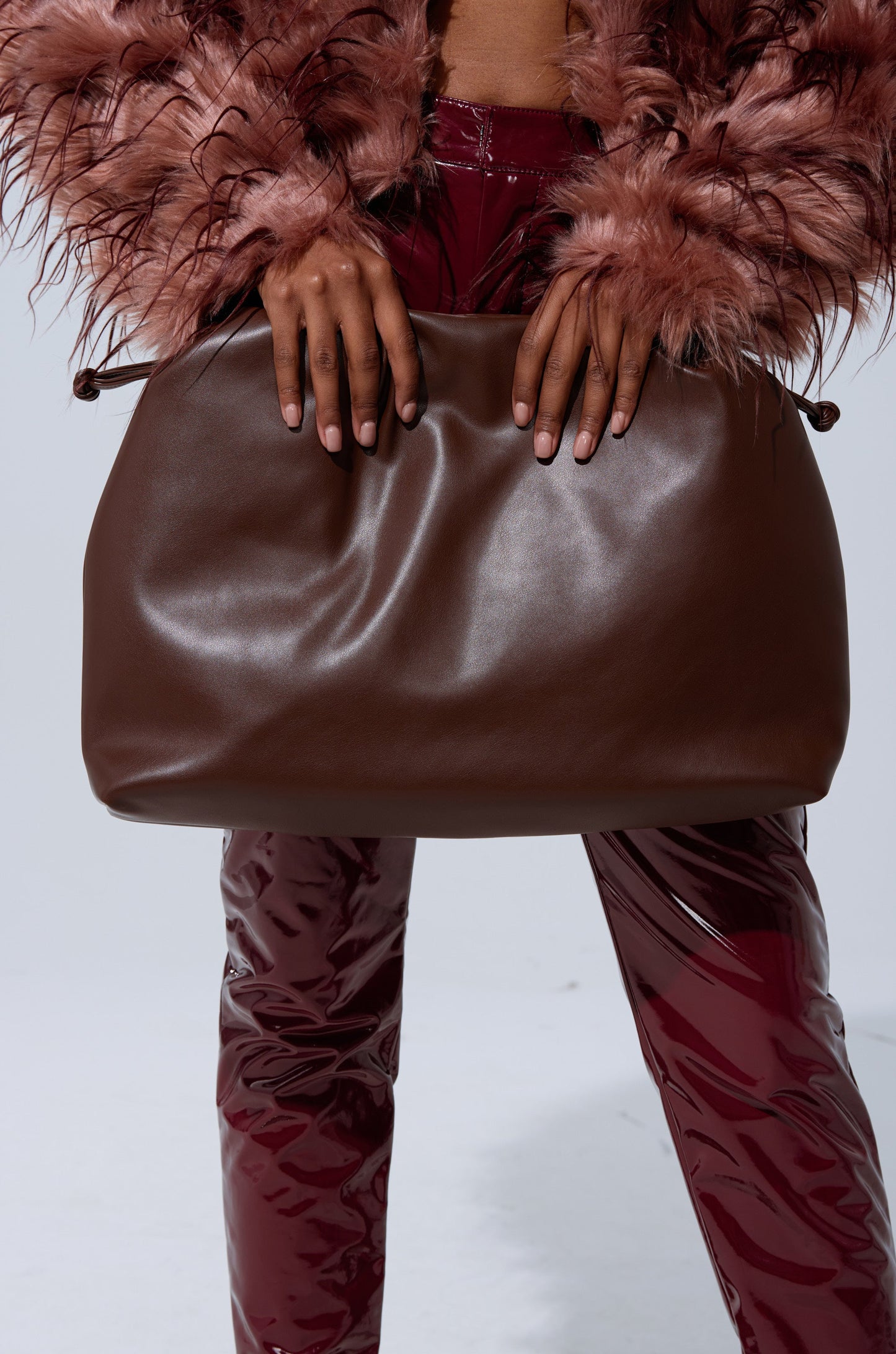 IN PARIS WITH IT PURSE