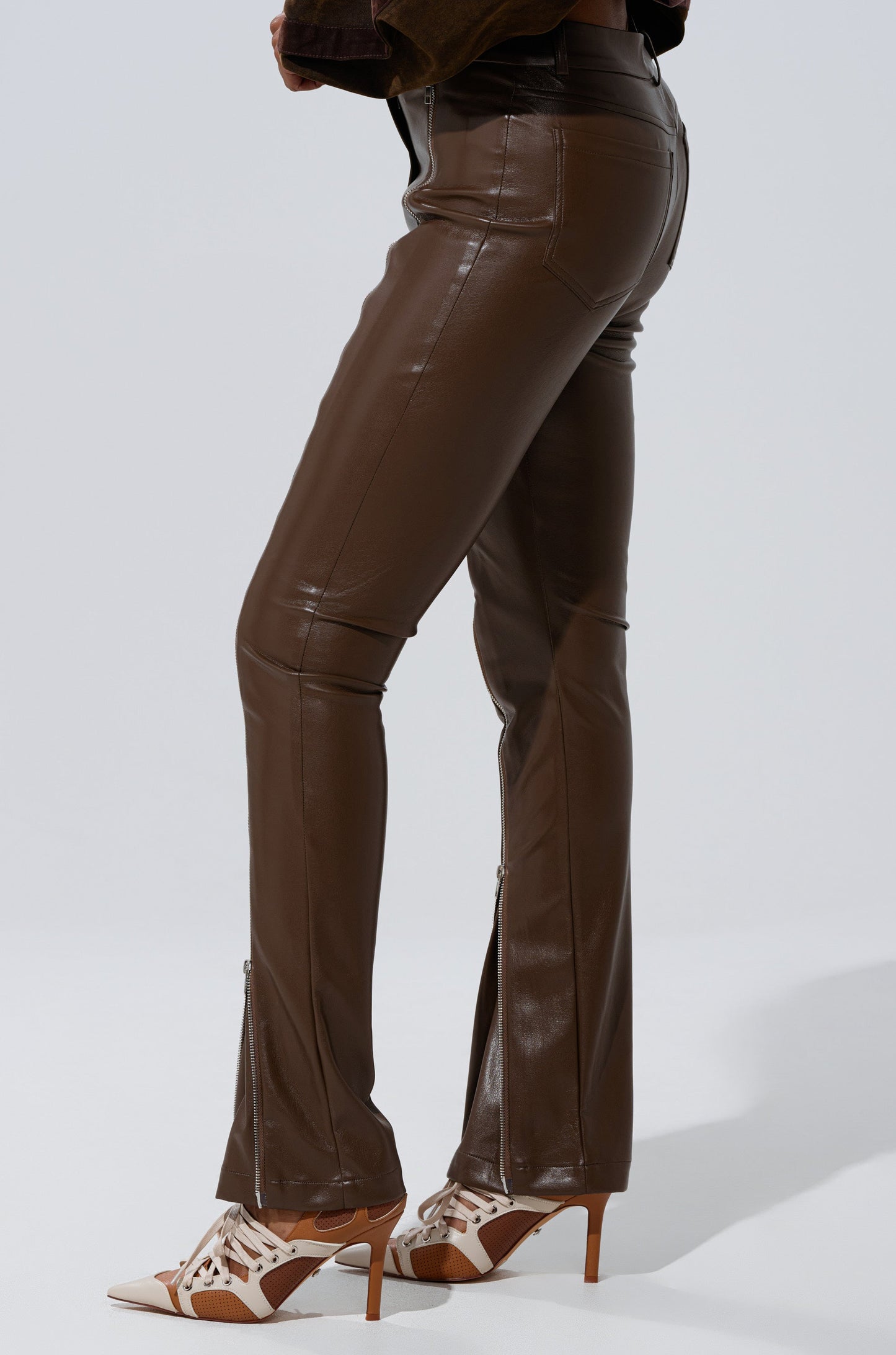 FEELING THE VIBES FAUX LEATHER LEGGING
